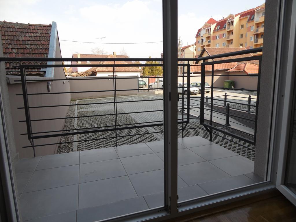 Apartment Subotica Buitenkant foto